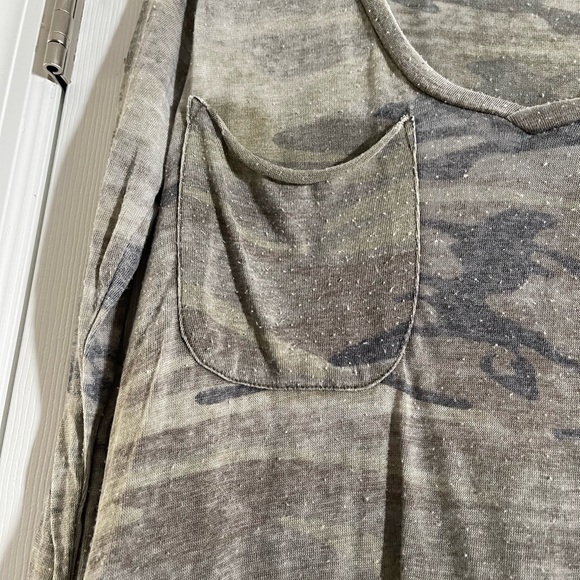 White Crow long sleeved - Picture 3 of 9